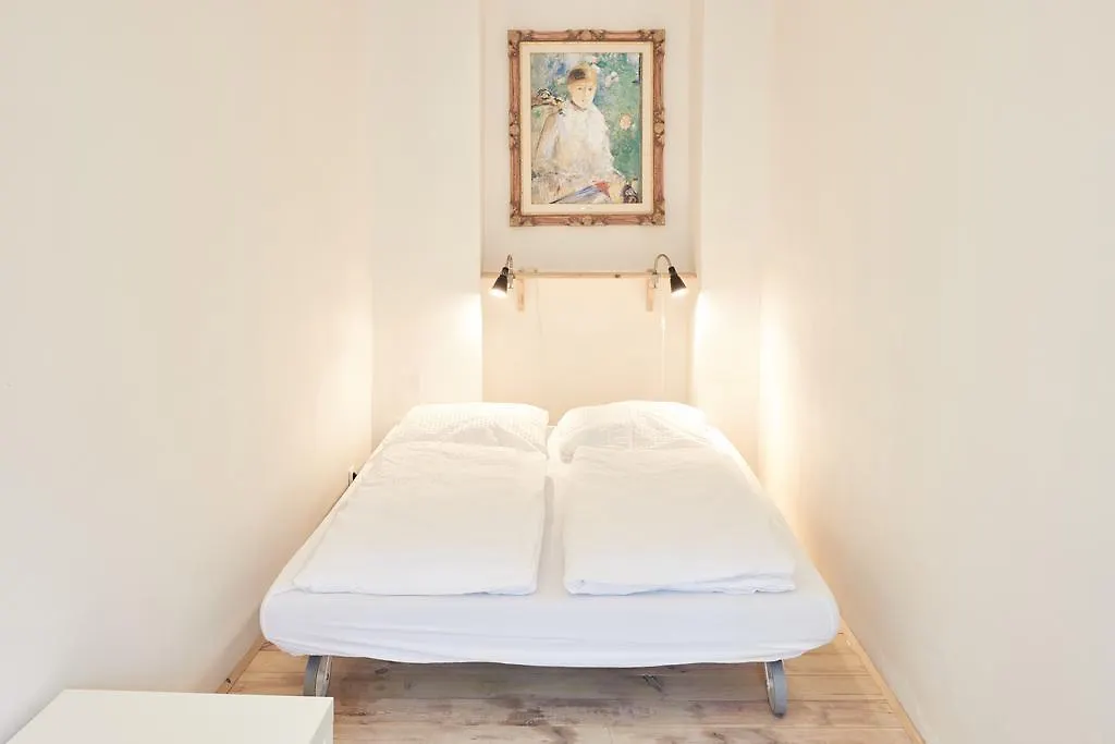 Townhouse Apartments Wien 0*, Vienna